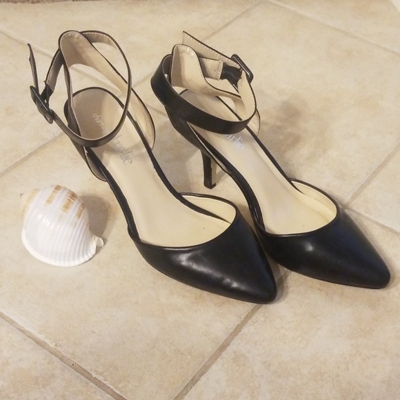 CHARMING CHARLIE Black heels - Picture 1 of 6